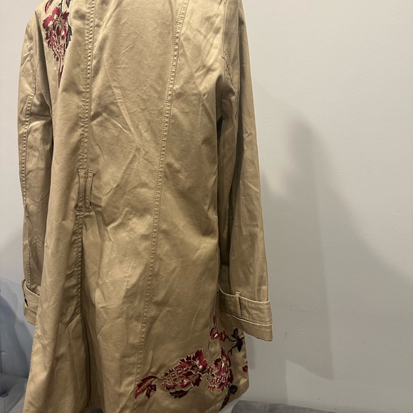 White House Black Market Tan Trench Coat with Red Floral Embroidery - Picture 5 of 5